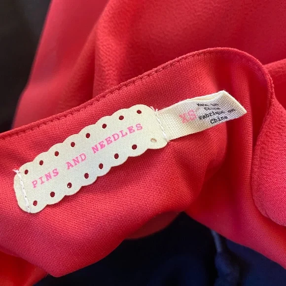 Coral dress - Picture 2 of 3